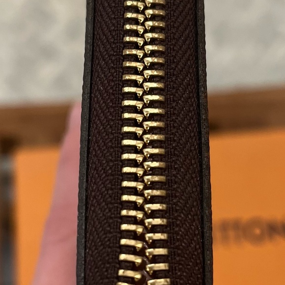 Authentic Louis Vuitton clemence wallet monogram/ rose ballerine. - Picture 5 of 9